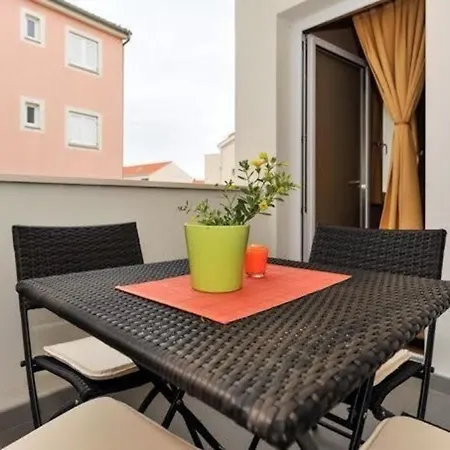 Studio Fur 4 Personen Ca 45 Qm In Srima, Dalmatien Norddalmatien - B60475 아파트 *