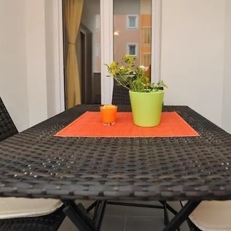 Studio Fur 4 Personen Ca 45 Qm In Srima, Dalmatien Norddalmatien - B60475 스리마